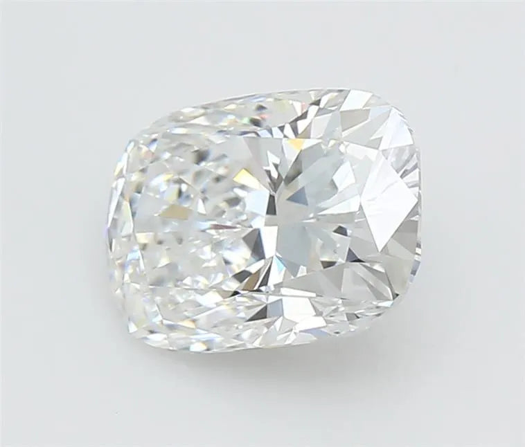 2.78ct Cushion modified Lab Grown Diamond (Colour E, Clarity VVS1, GIA Certified)