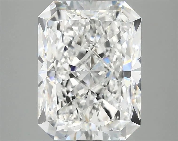 4.00ct Radiant Lab Grown Diamond (Colour E, Clarity VVS2, IGI Certified)